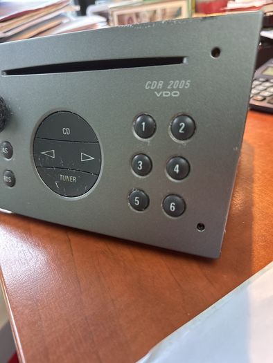 Opel radio with CD player