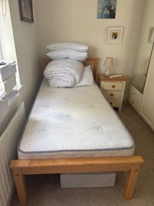 Single bed and duvet and matching locker