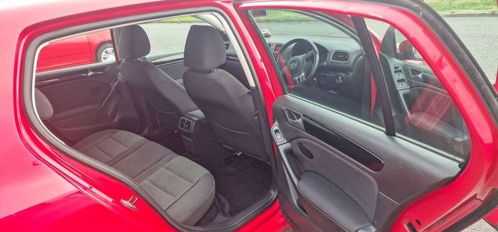 VW Golf 2011  1.6 TDI  Excellent Condition