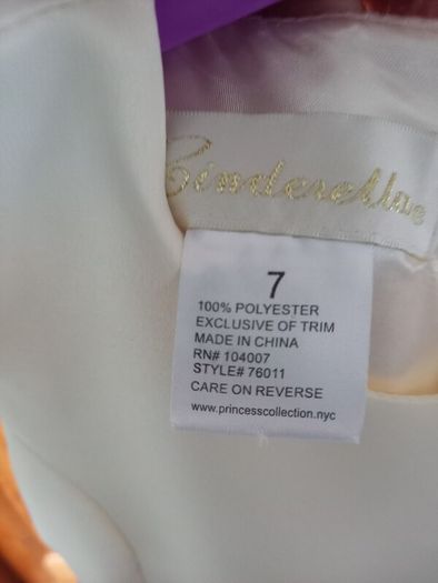 Girls dress