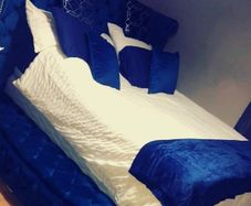 queen size bed