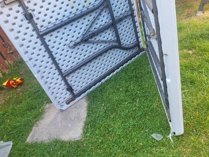 folding garden table
