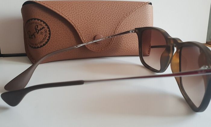 New Ray Ban Sunglass