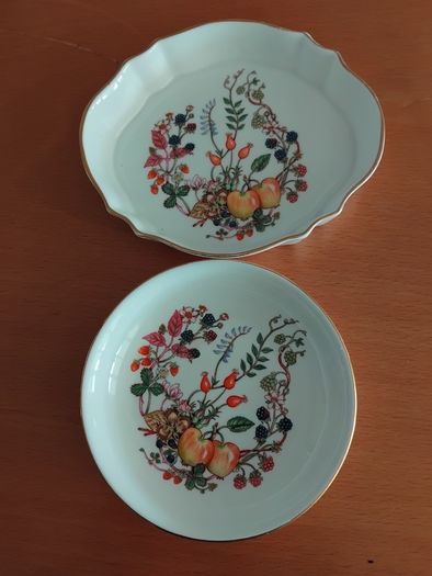 Set of Aynsely sommerset trinket  dishes