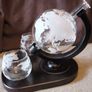 decanter and glasses Image 9