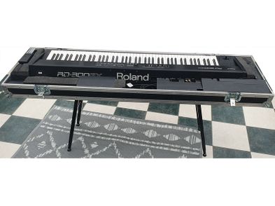 Roland D 300gx Stage Piano In Custom Road Case With Built In Stand For ...