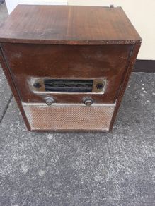 antique radio