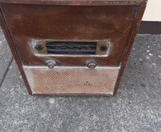 antique radio