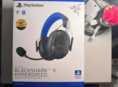 Razer BlackShark V3 X HyperSpeed - Wireless E-sports Headset