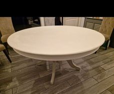 Kitchen table
