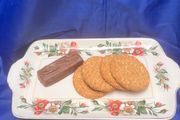 antique sandwich plate