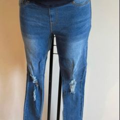 Boohoo maternity jeans