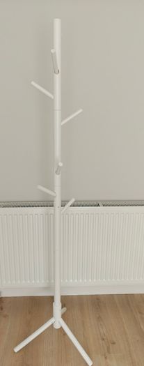 Clothes hanger