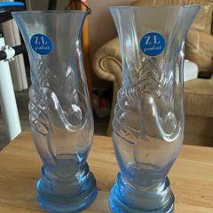 "Statue of Liberty" hand vase