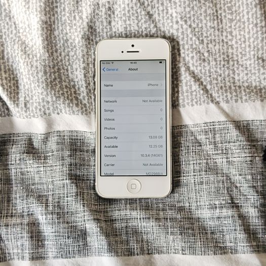 iPhone 5 16GB White