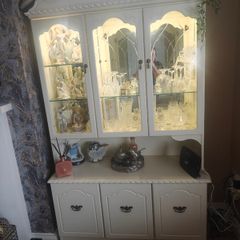 Display Cabinet with lights