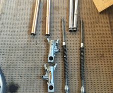 Zxr750 forks for parts