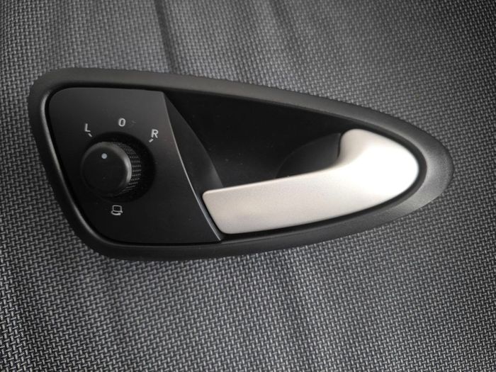 Door Handle Seat Ibiza 6J Driver Side RHD 6J2837114A Description: Genuine Seat Ibiza 6J interior door handle Part number: 6J2 837 114 A Removed from a 2012 Seat Ibiza For right-hand drive vehicles Right driver side Includes mirror adjustment switch surrou
