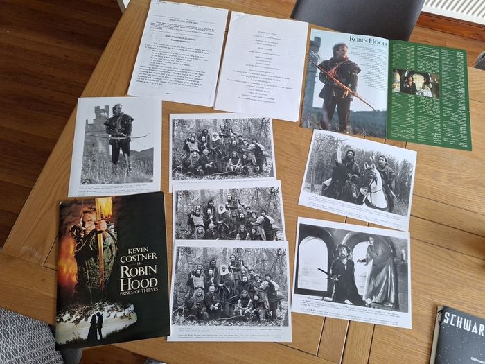 Robin Hood Prince Of Thieves movie press kit