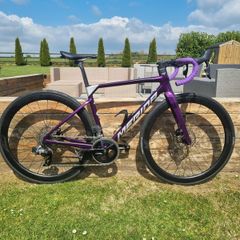 Road race bike