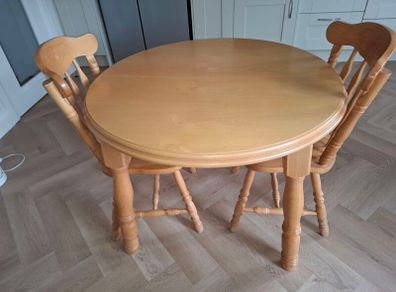Pine extendable table & 4 chairs