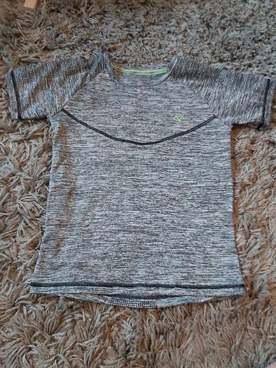 T shirt 8-9