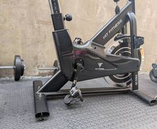 HIT FITNESS G8 Pro 20 Indoor Cycling Spin Bike in Excellent Condition