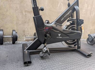 HIT FITNESS G8 Pro 20 Indoor Cycling Spin Bike in Excellent Condition