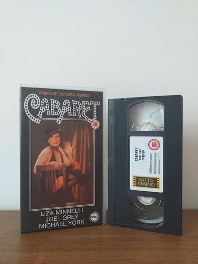 Cabaret VHS Tape Liza Minnelli Joel Grey Michael York