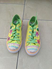 Girl shoes