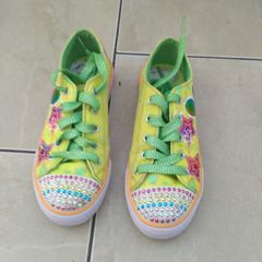 Girl shoes