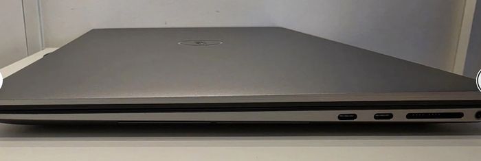 Dell Precision 5750 Mobile Workstation Business Gaming Laptop 17" INTEL i7-10875H - 32GB RAM - 1TB SSD NVMe - Nvidia Quadro T2000 Win 11 Pro