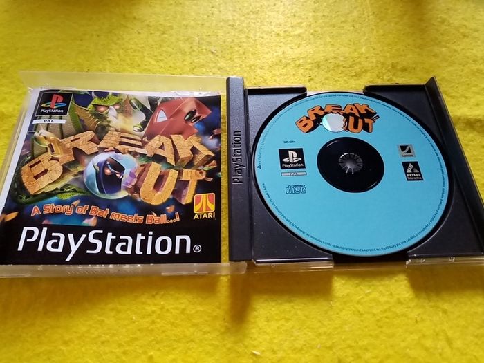 Break out PlayStation1 Ps1 PlayStation 2 ps2 games Original
