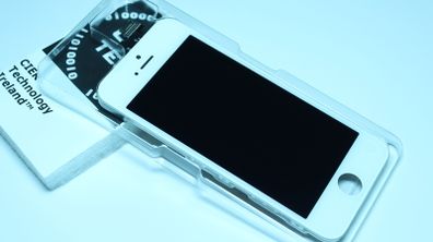 Apple iPhone 5 LCD Replacement Touch Screen Digitizer Assembly (White)