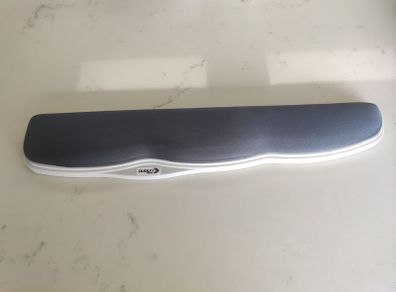 Dudley wrist rest