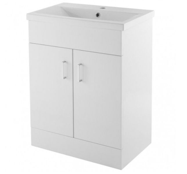 Clearance: Plazza 600 2dr Fl Nvm103