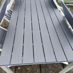 outdoor table and chairs