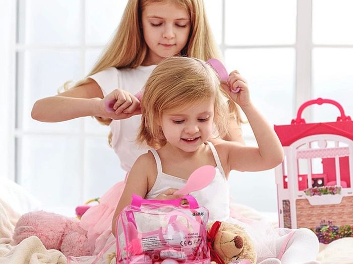 Role play games 40 Piece Bag with Baby Feeding Accessories, Clothes, Doll Bear, Bath, Soother Dummy and Much More-Nurturing Pretend Toy for Kids, 23 x 15 x 18 Centimeters (FREE POSTAGE)