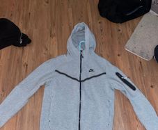 nike tech hoodie