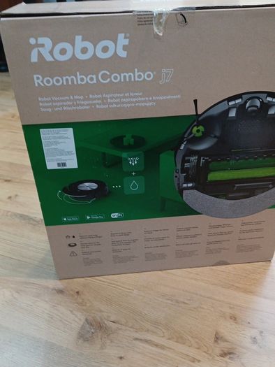 iRobot j7 + Clean base