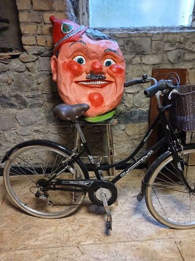 vintage carnival parade head