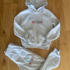 Nike tracksuit 8-9y