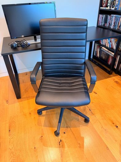 Home Desk 80x180cm, Chair and Monitor