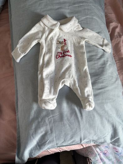 2 newborn christmas outfits