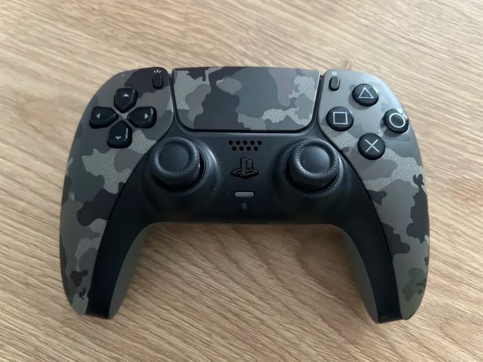 PS5 Camo Controller