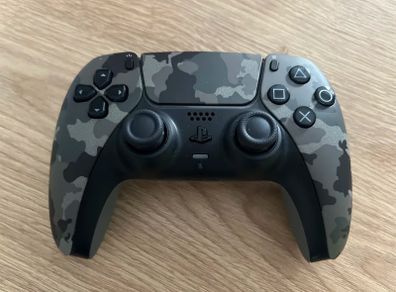 PS5 Camo Controller