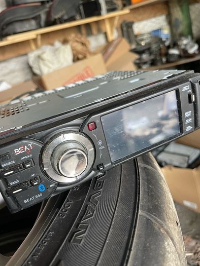 Beat Car Stereo/Radio/Dvd Player