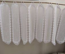 Light curtain with embroidery