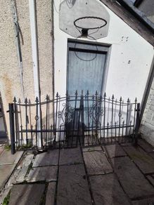 gates