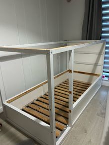 kura bed